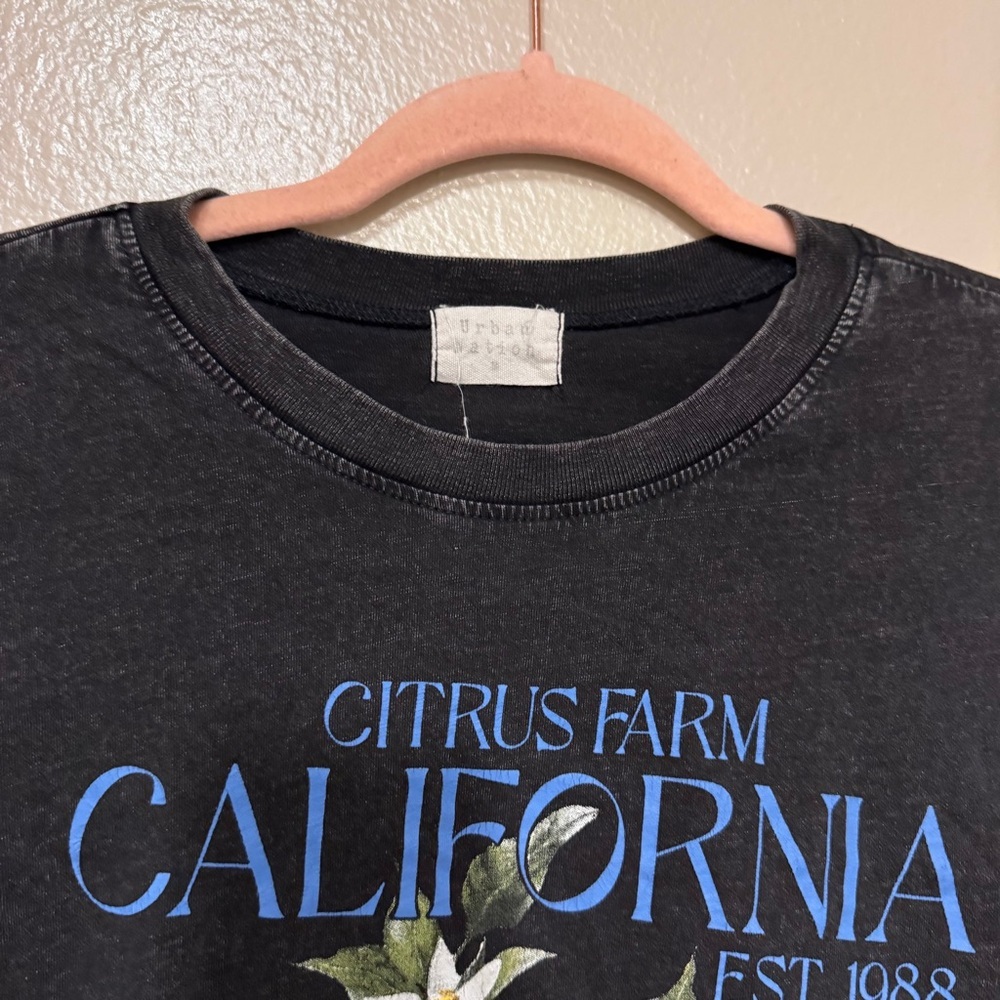 Black Citrus Farm Crop Top - Picture 2 of 3